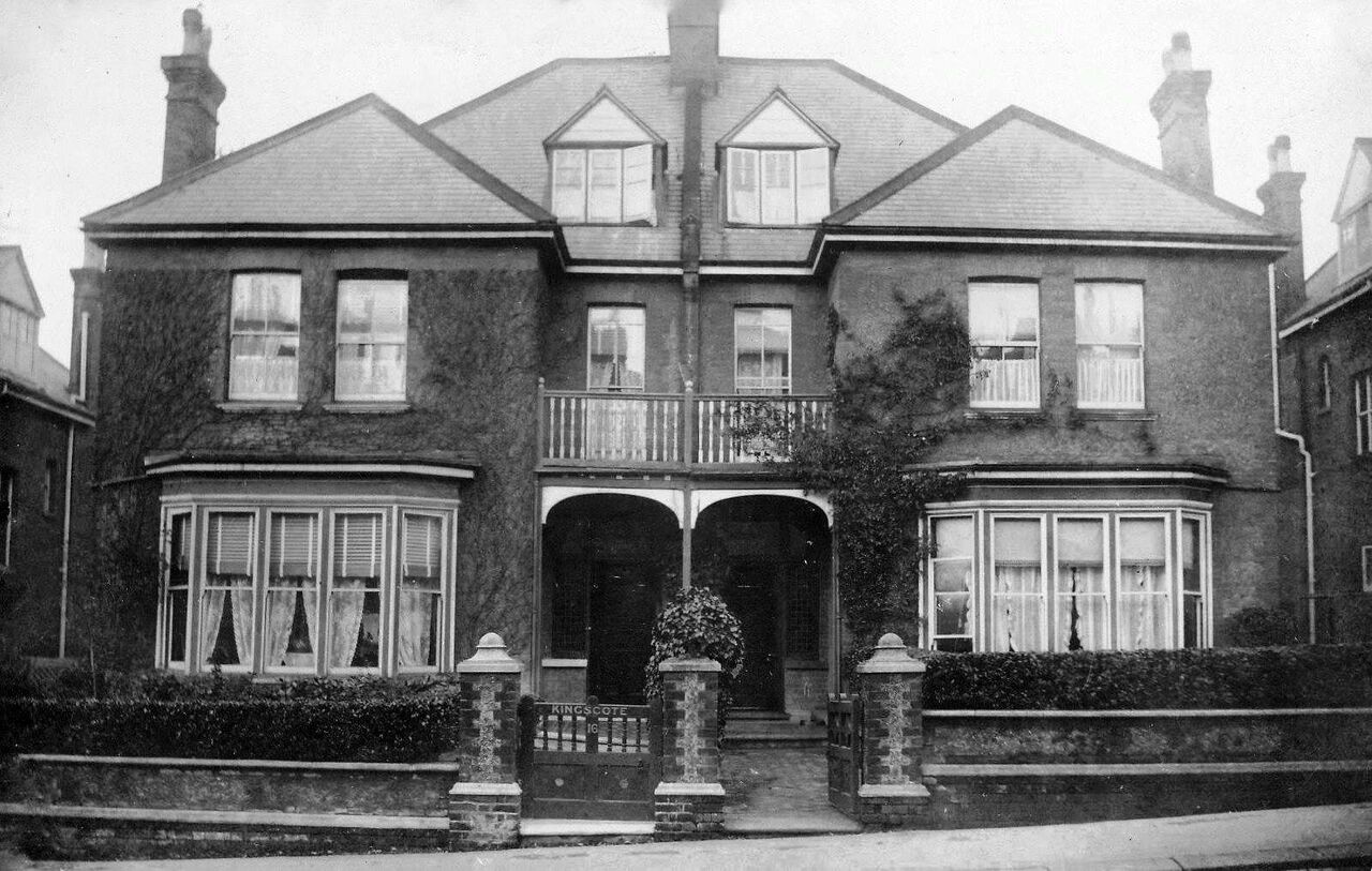 File:16-Chapel-Park-Road.-1905..jpg