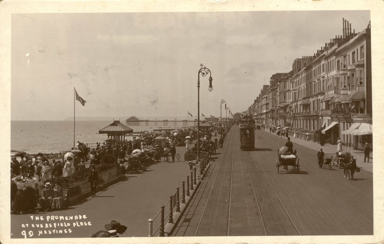 File:99. The Promenade at Eversfield Place, Hastings (c.1913).jpg