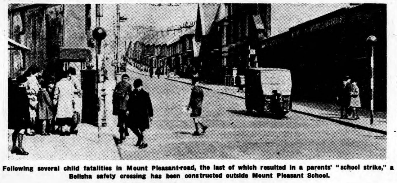 File:Belisha Crossing Mount Pleasant Road 1937.png