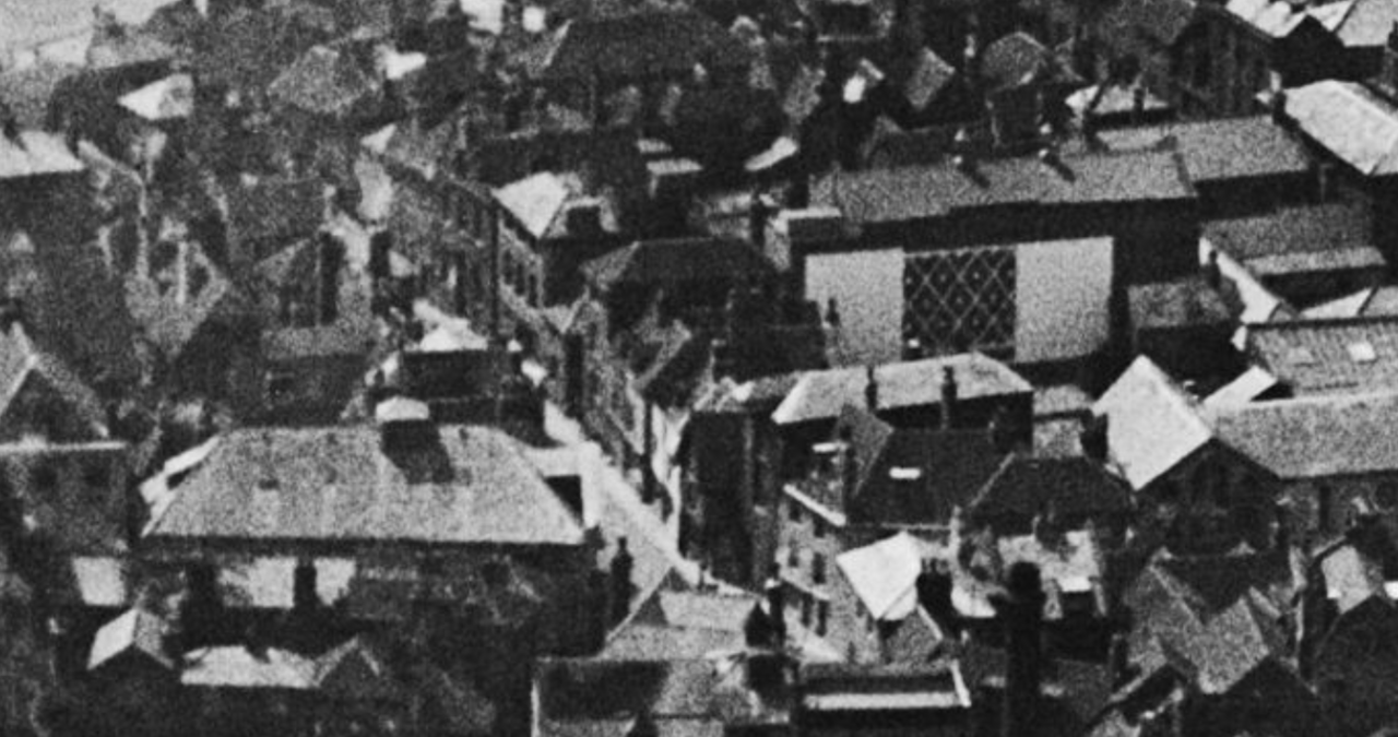 File:Bourne Street Old Town 1920.png