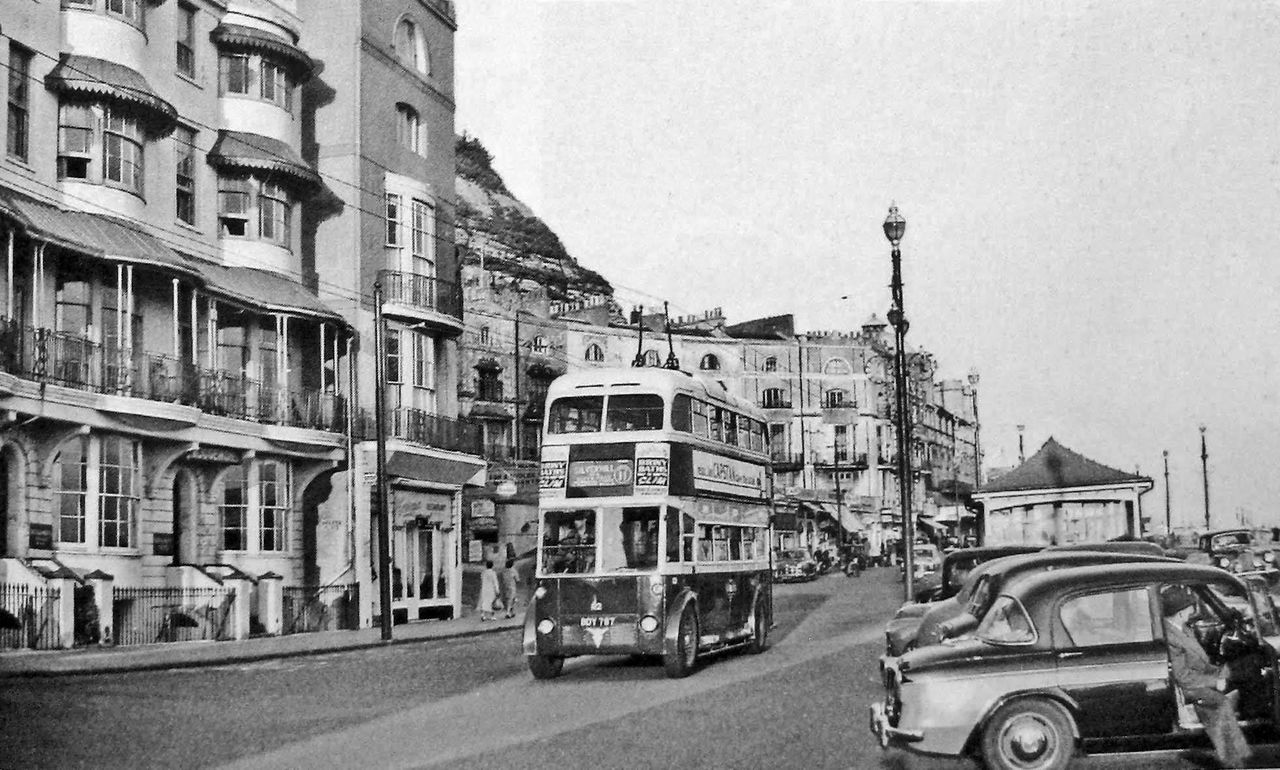 File:Breeds-Place-and-Pelham-Crescent.-1959..jpg