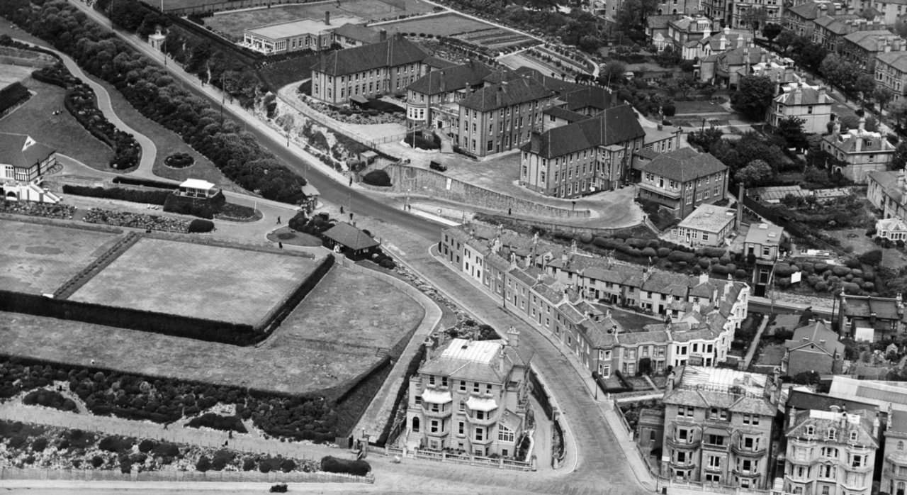 File:Cambridge Road and Royal East Sussex Hospital.png