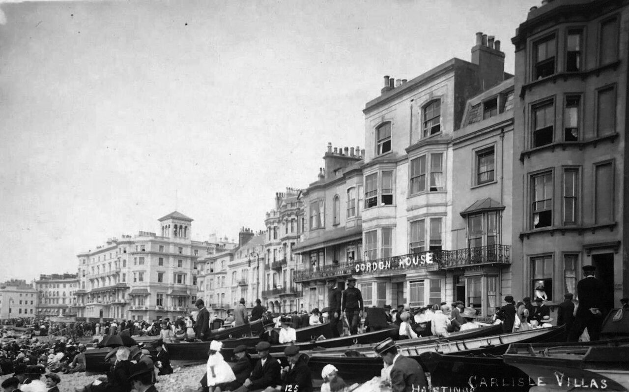 File:Carlisle-Villas-1905.jpg