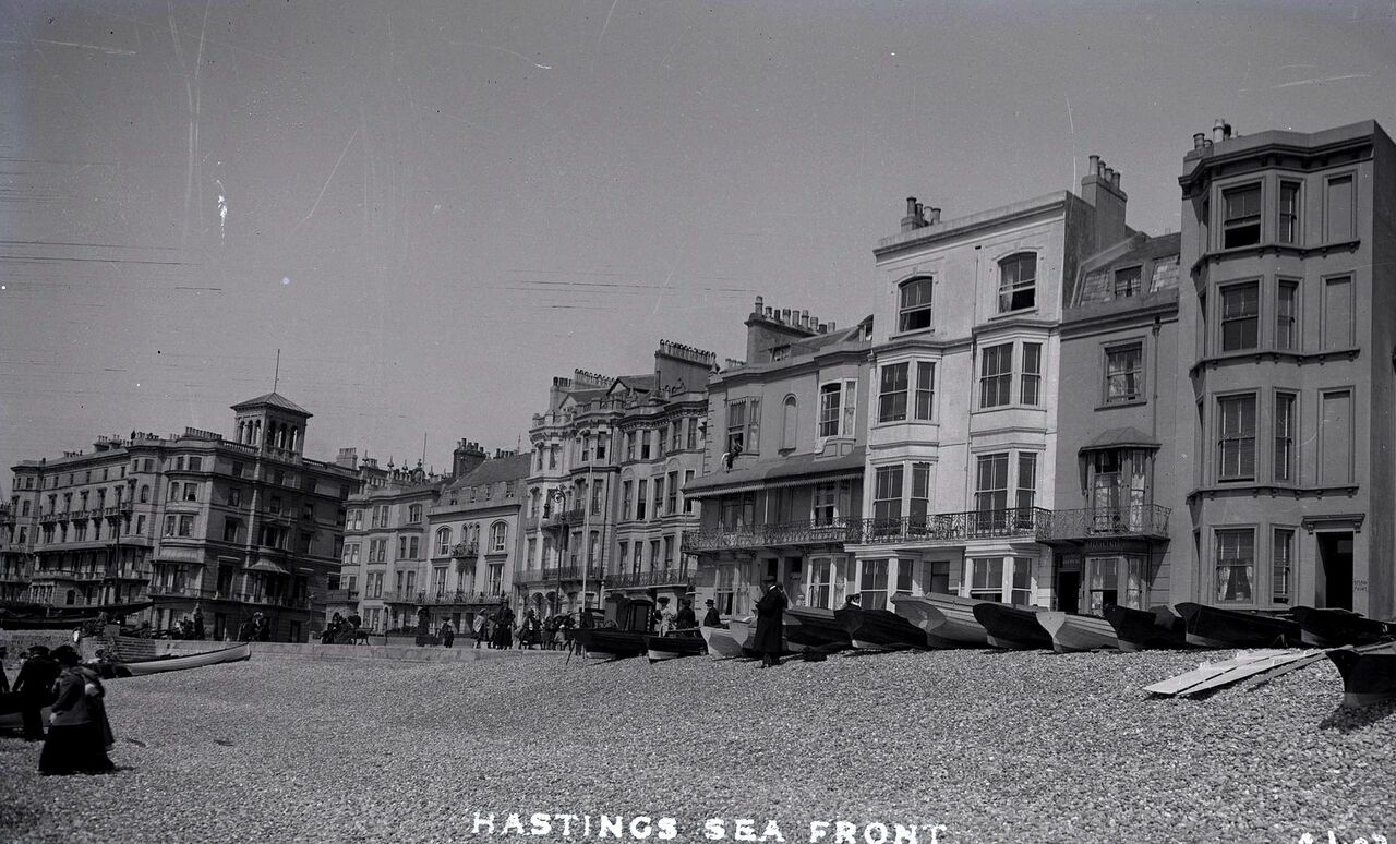 File:Denmark-Place-and-Queens-Hotel-c1905.jpg