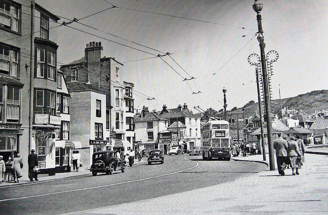 File:East-Parade-Hastings-1959.jpg