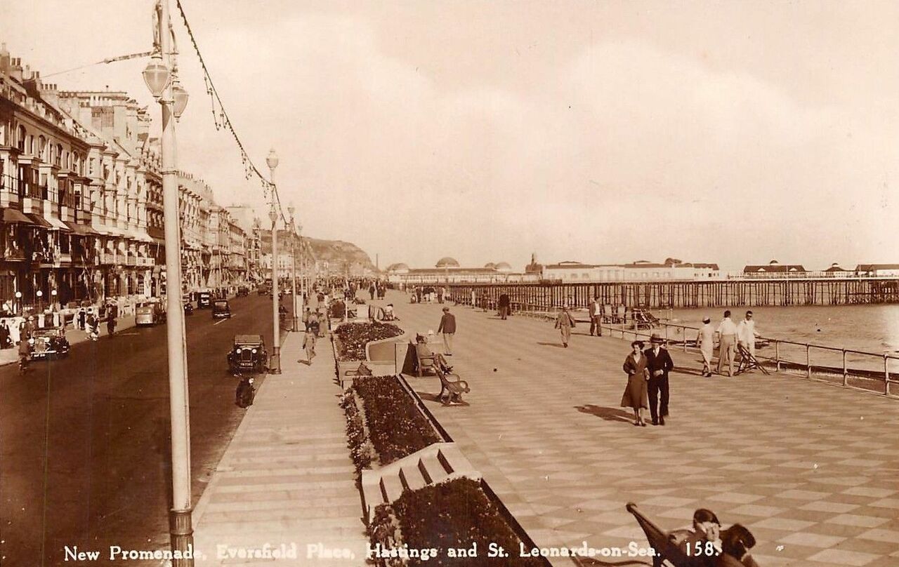 File:Eversfield Place c1954.jpg
