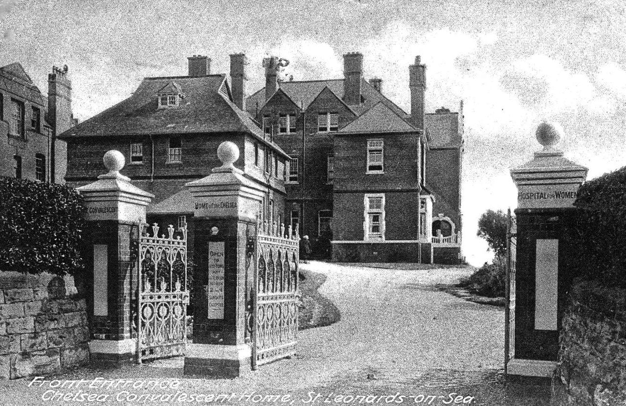 File:Front-Entrance-Chelsea-Convalescent-Home-West-Hill-Road.-1912..jpg