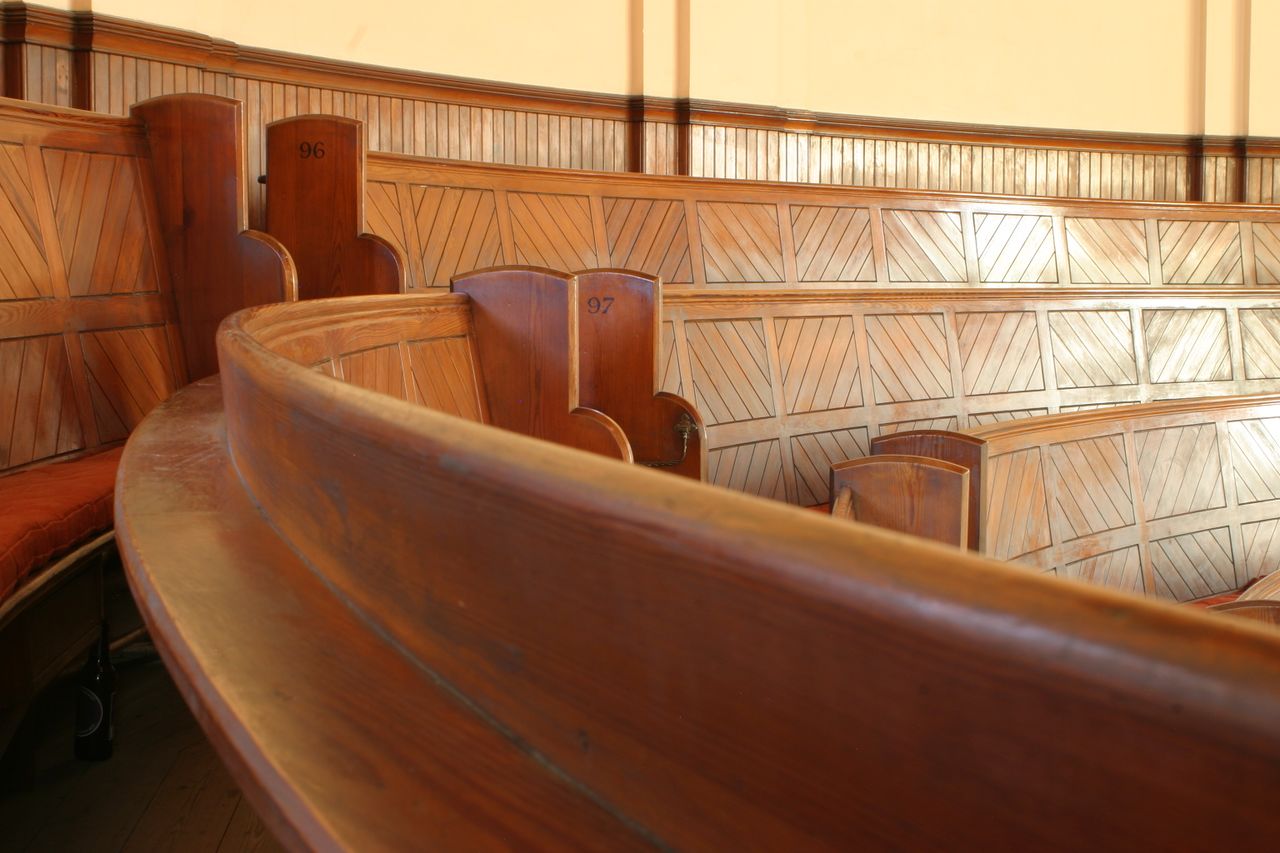 File:Gallery Pews 2019.jpg