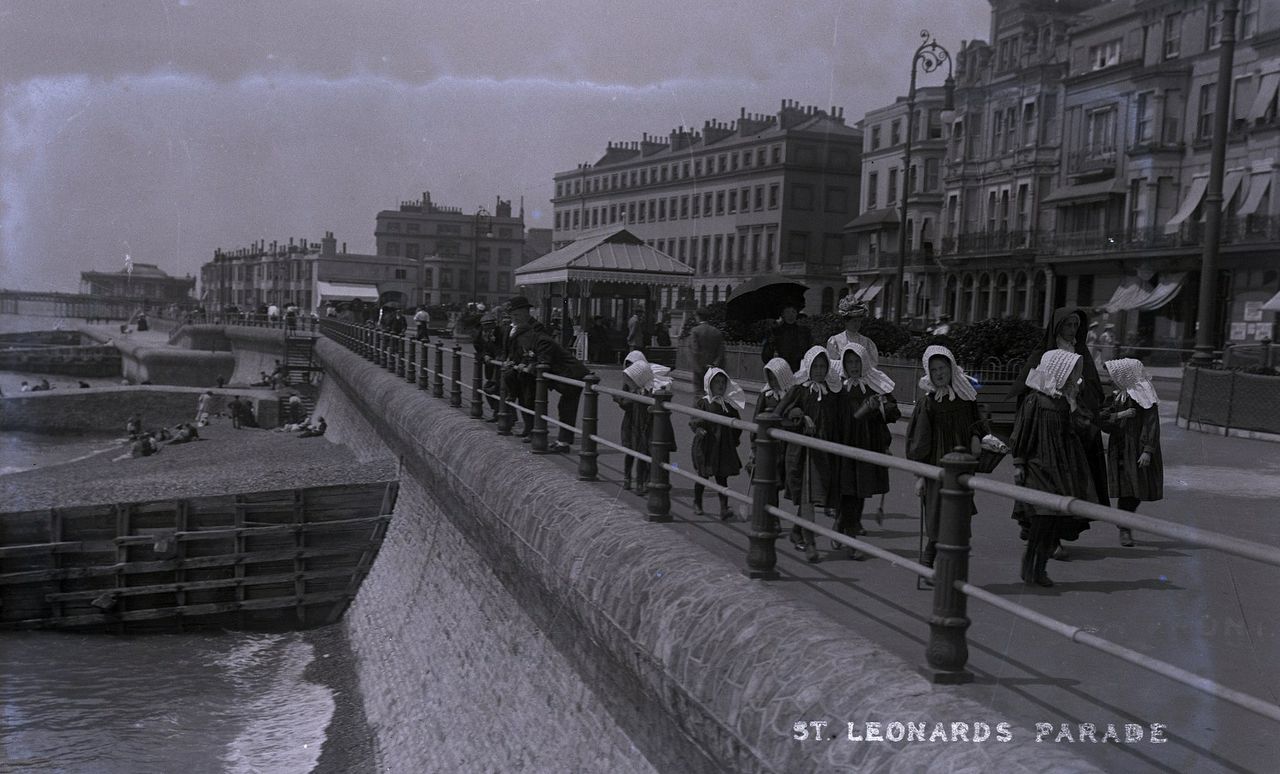 File:Grand-Parade-St.-Leonards.-1904..jpg