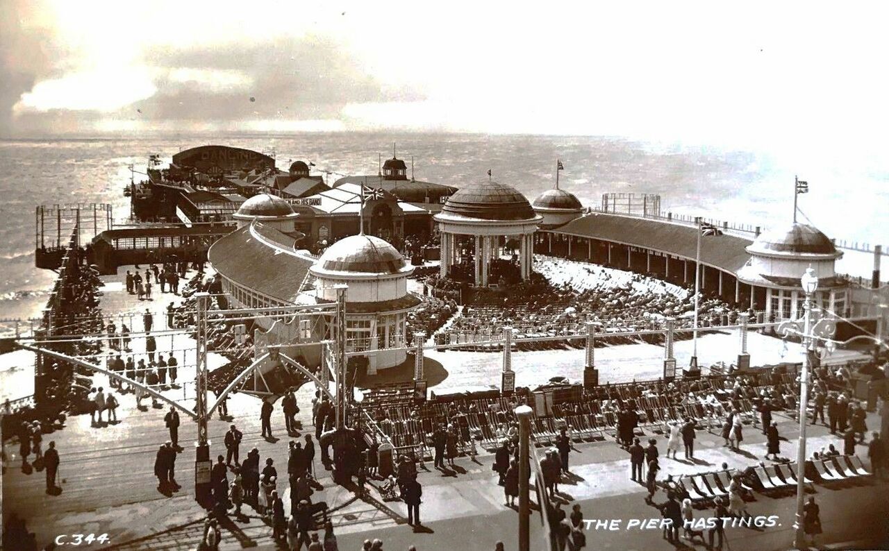 File:Hastings-Pier.-1929..jpg