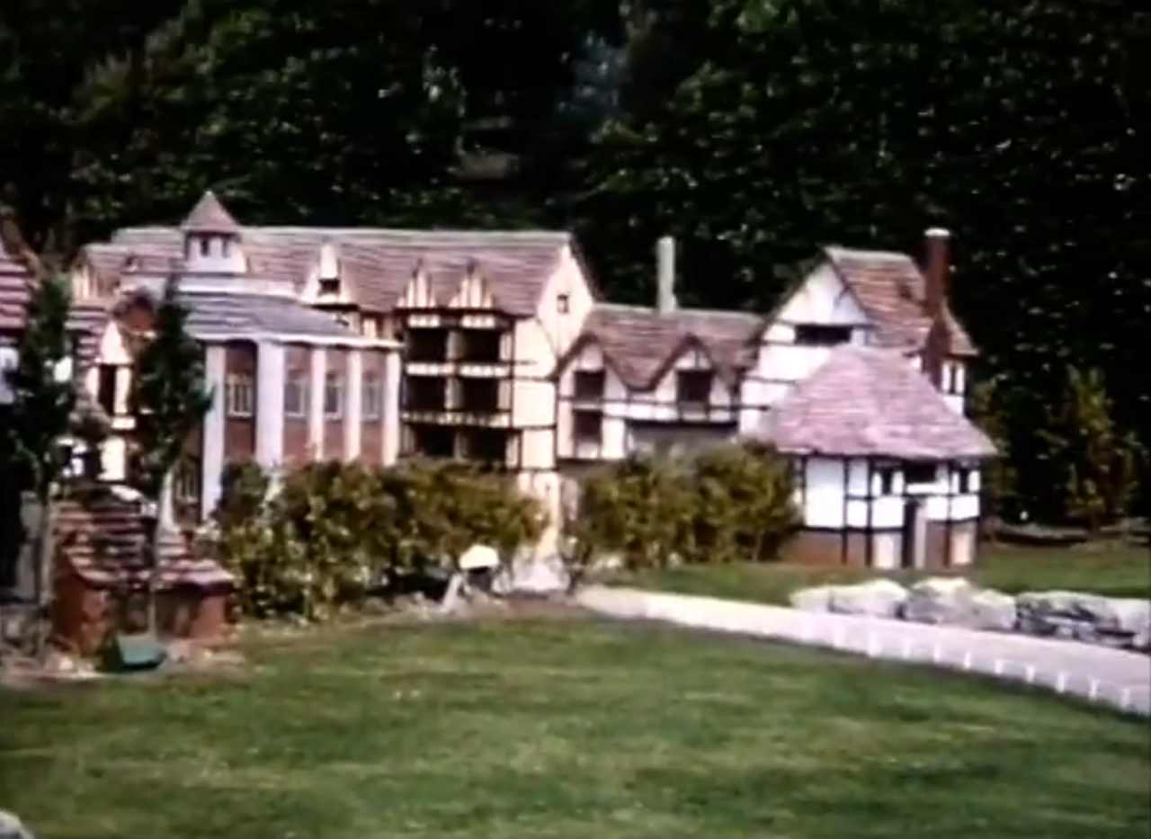 File:Hastings Model Village 1950s 08.png