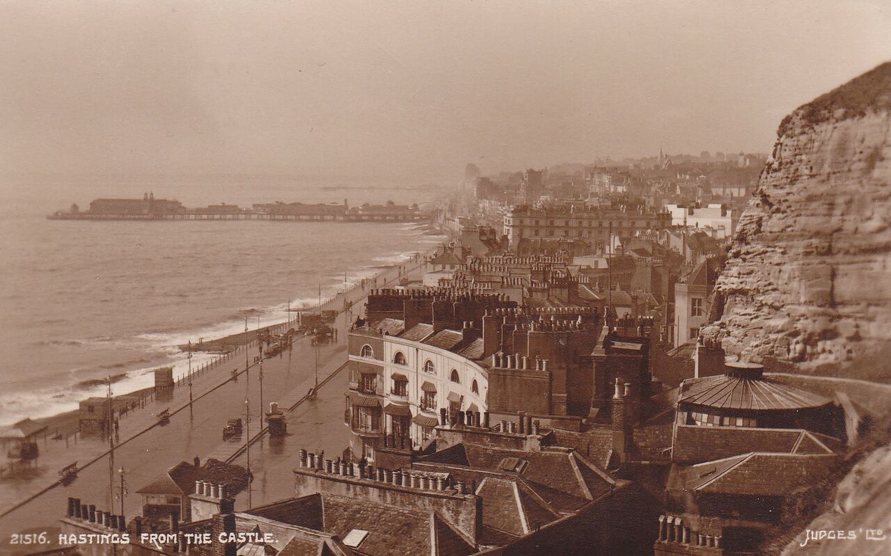File:Hastings from the Castle. - 5412730879.jpg