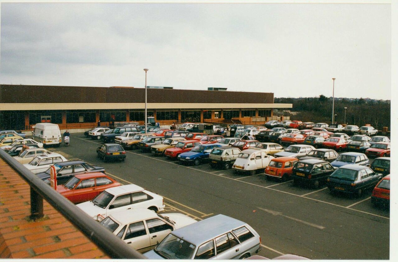 File:Hollington Tesco c1986.jpg