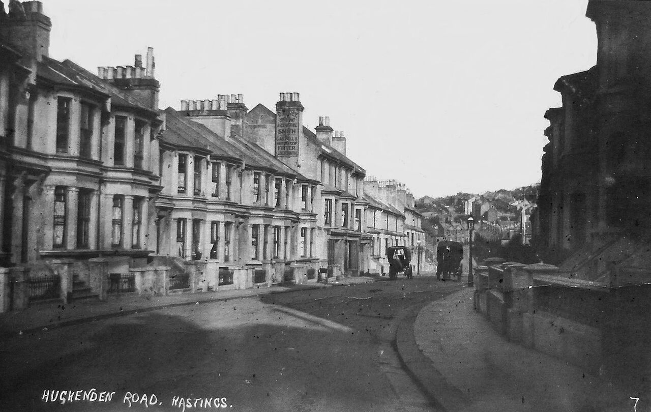 File:Hughenden-Road.-c1904..jpg