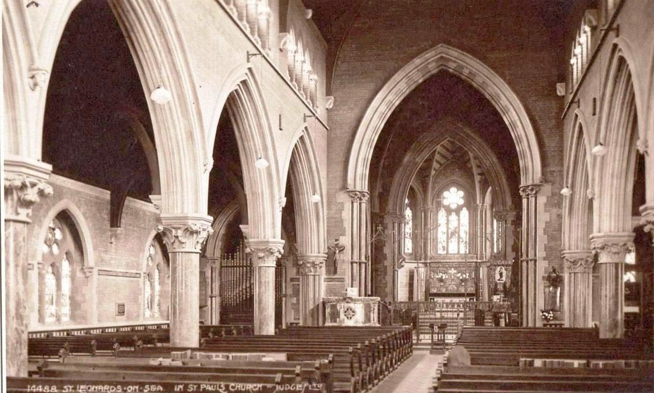 File:Interior-of-St-Pauls-Church-1930..jpg
