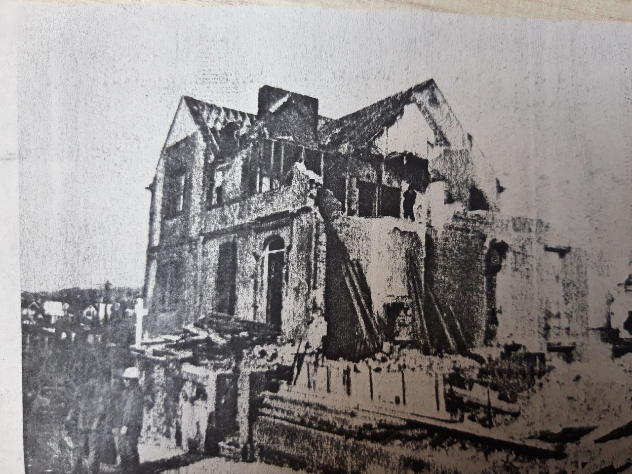 File:ManorHouseDemolition.jpg