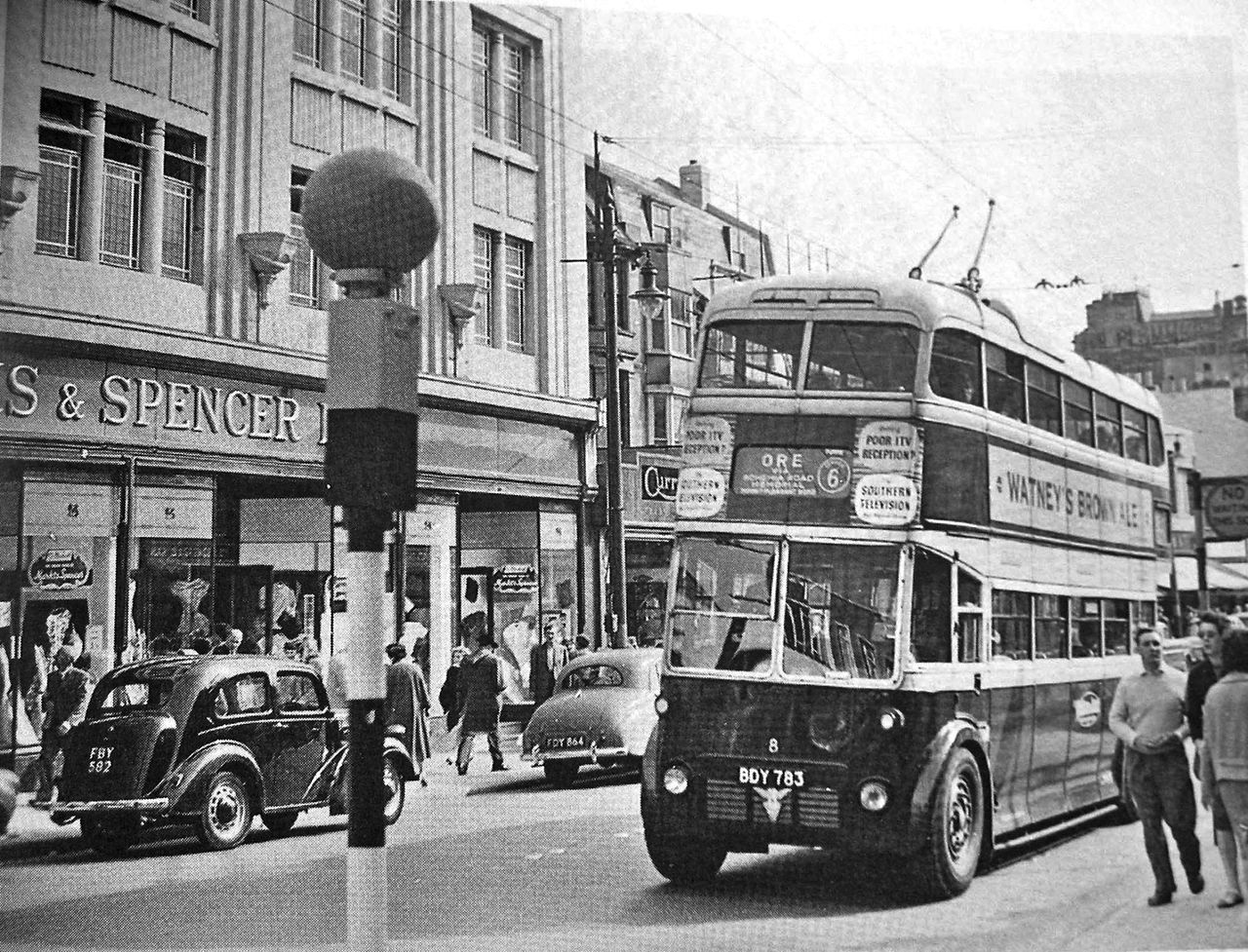 File:Queens-Road-Hastings-1959.jpg