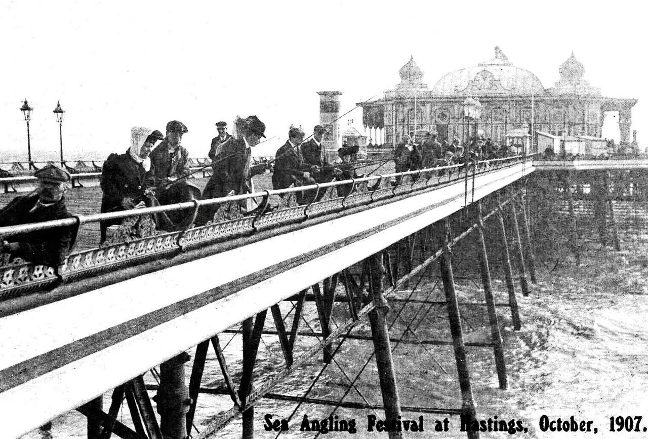 File:Sea-Angling-Festival-Hastings-Pier-October-1907.jpg