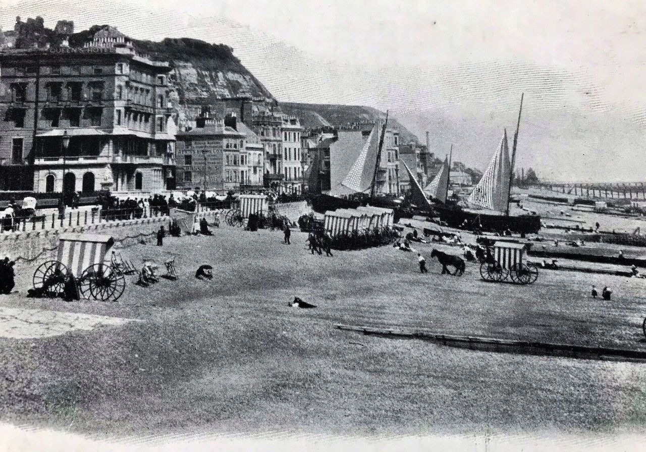 File:The-beach-at-Harold-Place.-1900..jpg