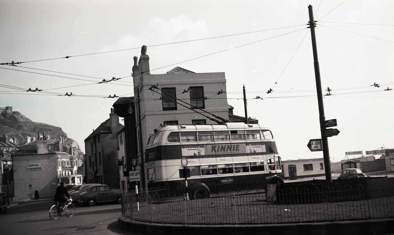 File:Turning circle on High Street 1959.jpg