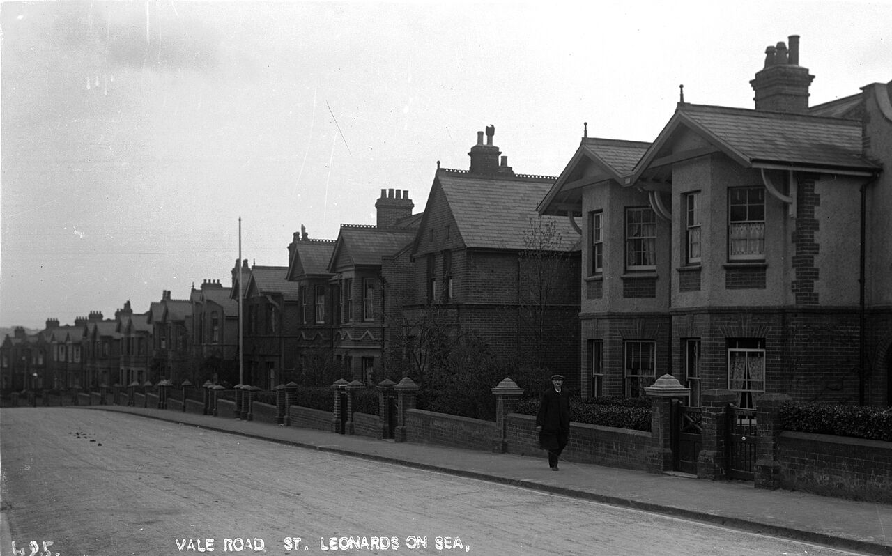 File:Vale-Road-c1905..jpg