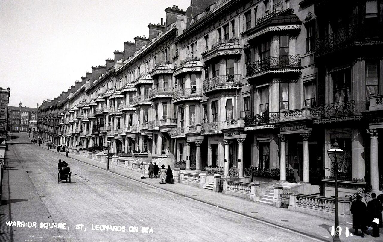 File:Warrior-Square-east-side-c1905.jpg