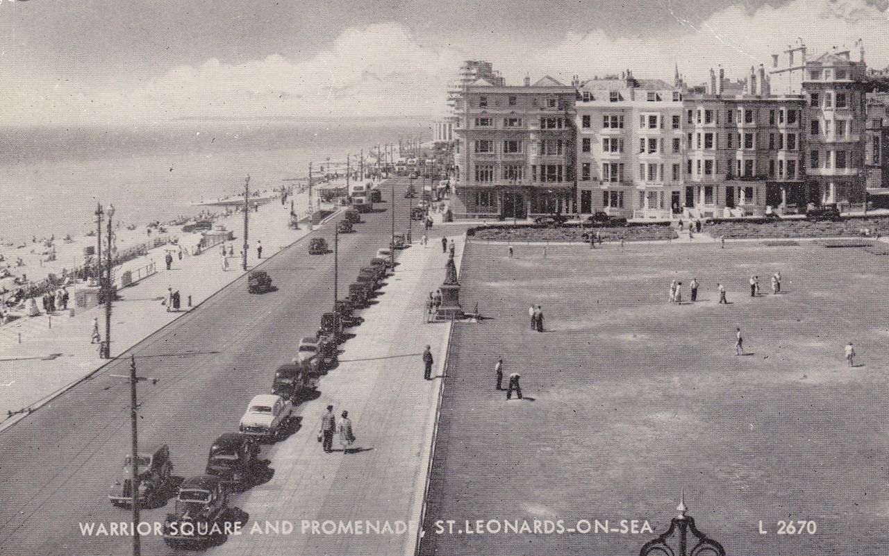 File:Warrior Square, St.Leonards on Sea. - 5330687592.jpg