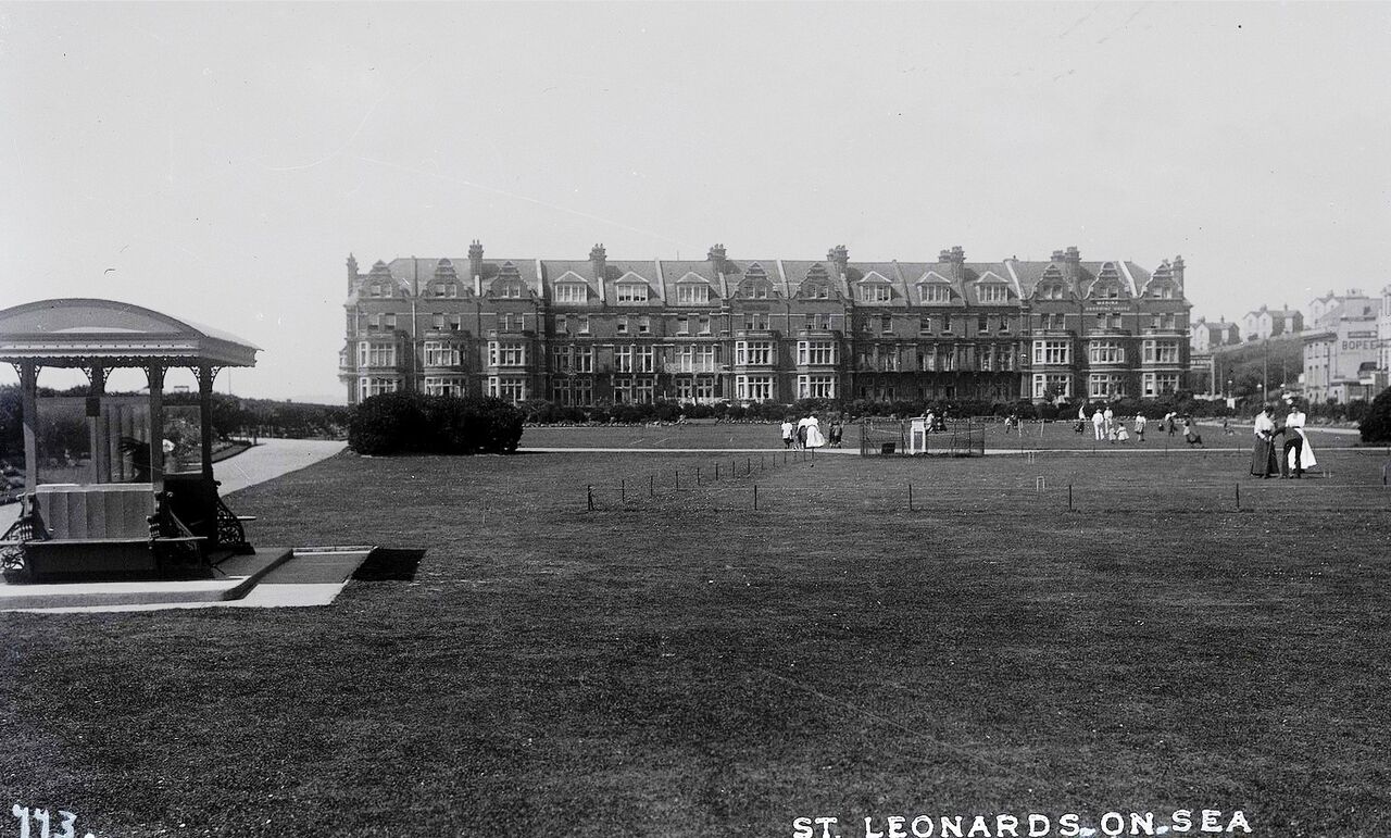 File:West-Marina-Gardens.-1905..jpg